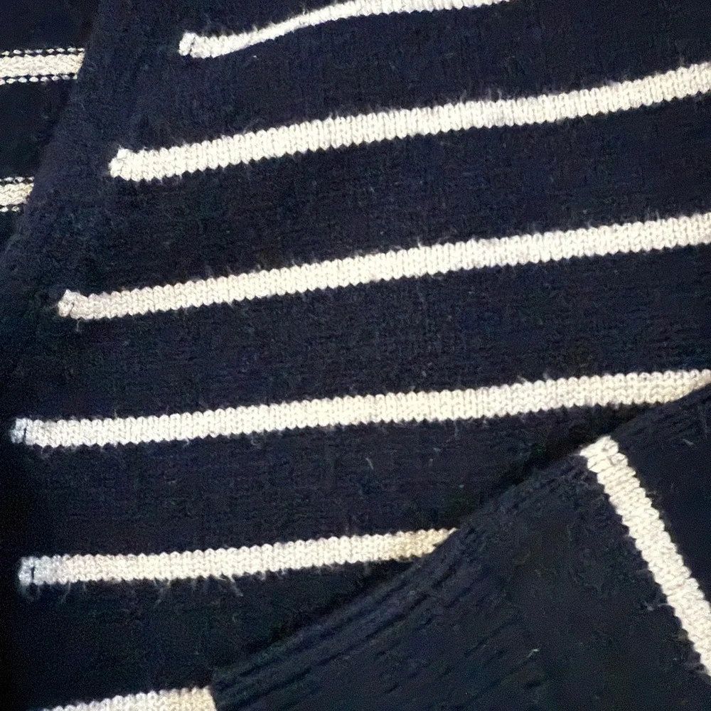 Zara Black & White Striped V-Neck Button Cardigan Sweater - Picture 5 of 8